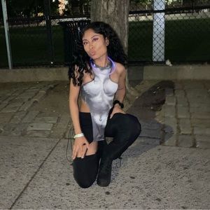 Meet your Posher, Arielle